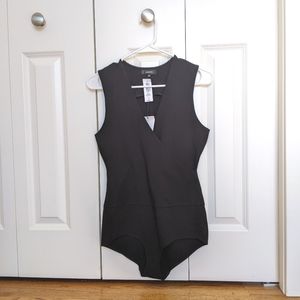 NWT Babaton Kiefer Deep V Neck Bodysuit